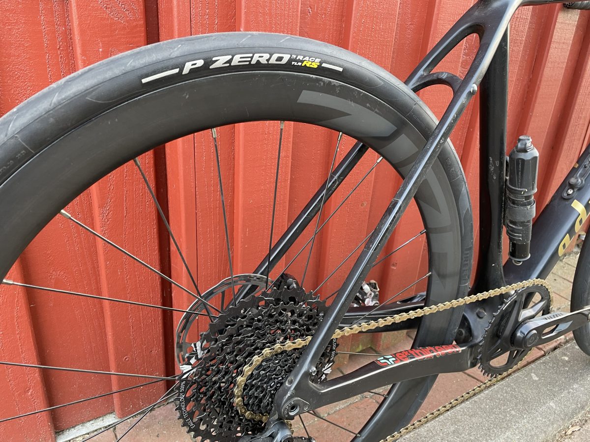 Pirelli P-Zero Race TLR RS 700x35
