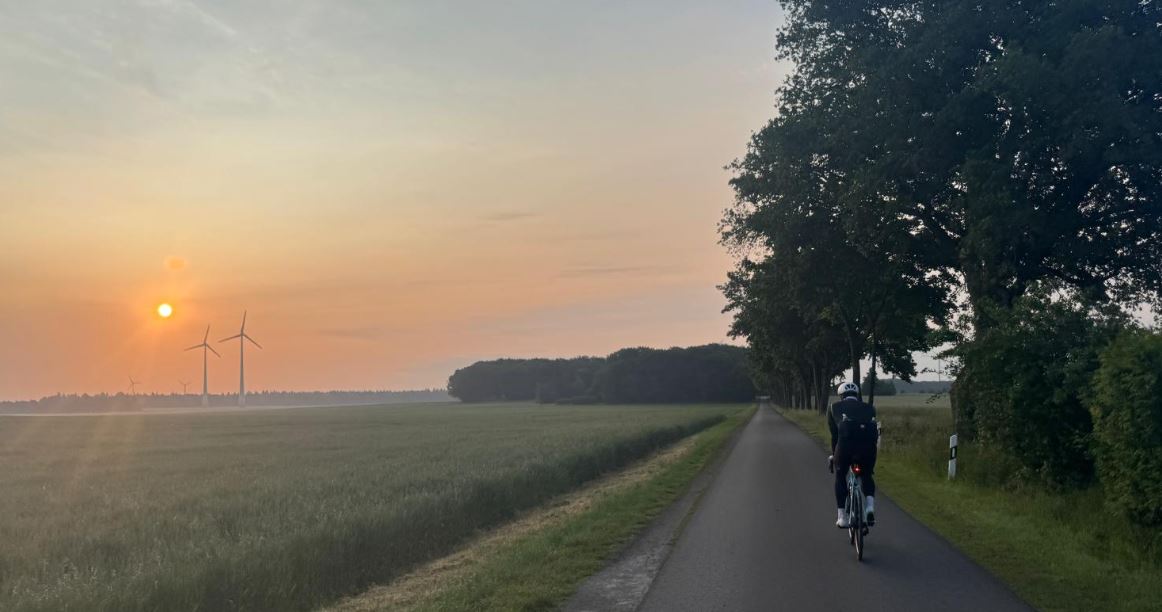 Ultracycling Bremen Mannheim Rennrad Sonnenaufgang