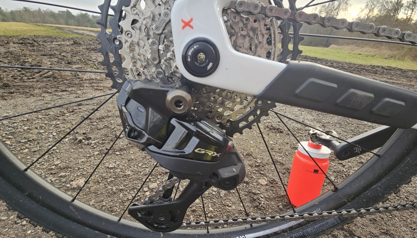 Fahrradschaltung und Wasserflasche