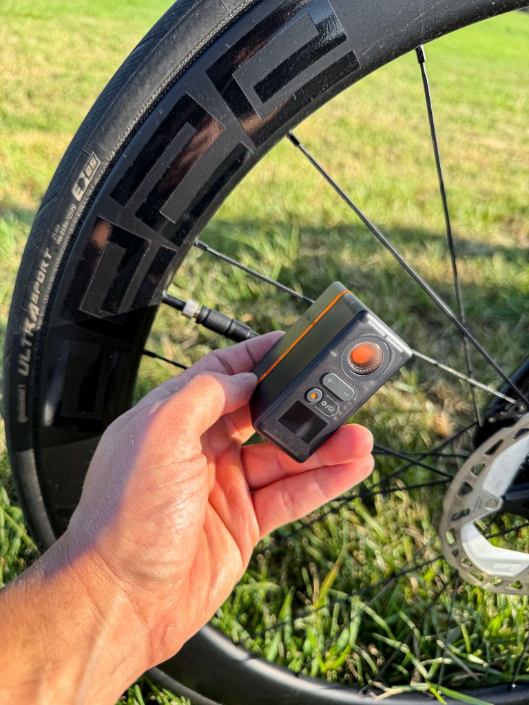 Flextail Tiny Tire Bike Pumpe mit Rücklicht