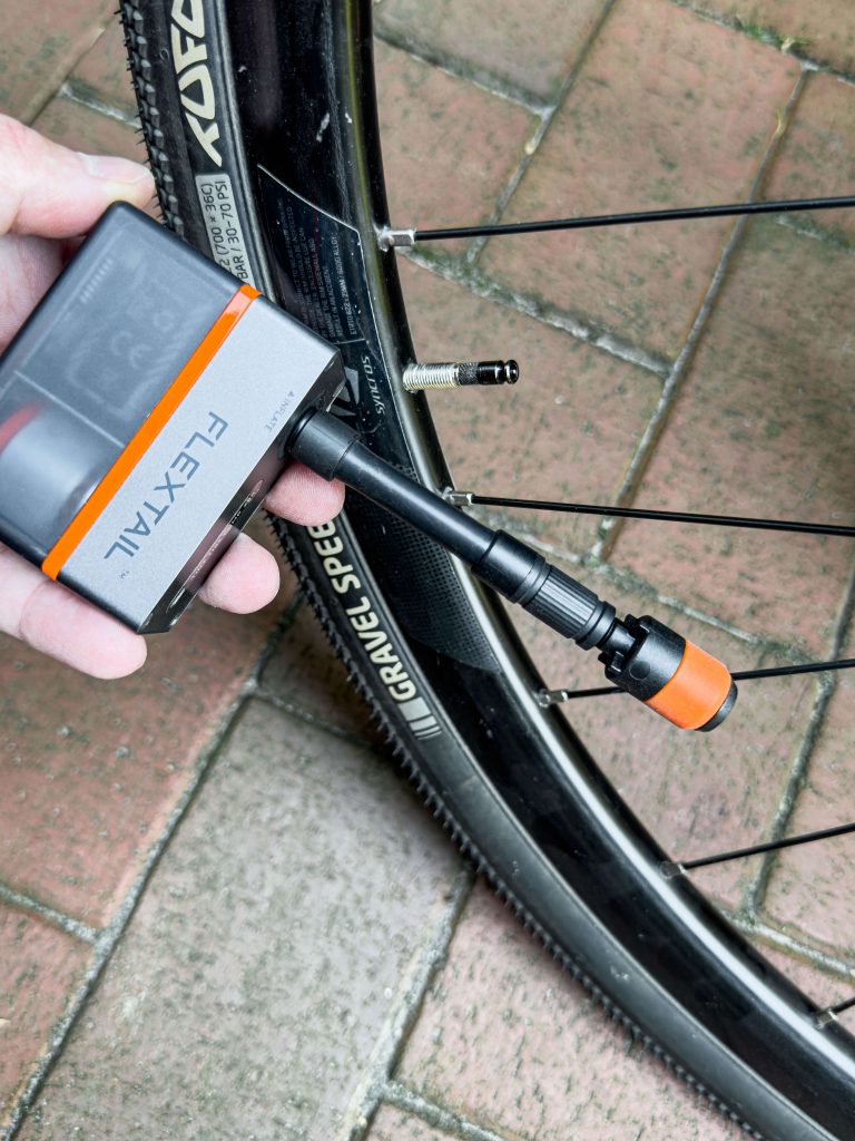 Flextail Tiny Tire Bike Pumpe mit Rücklicht